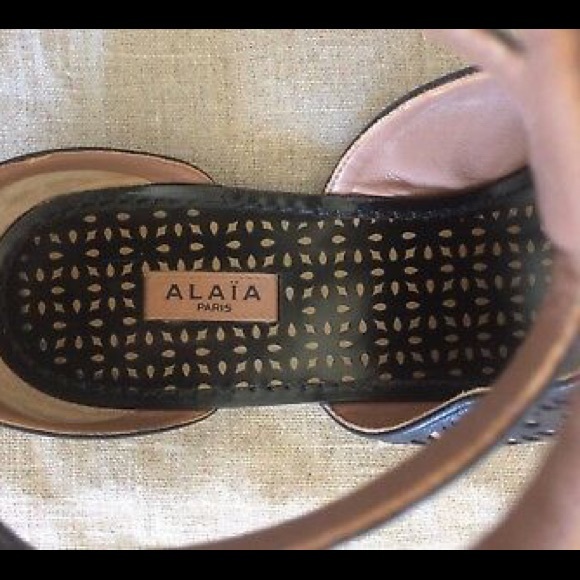 Alaia Sandals Caged Black Laser Leather Ankle Box - Picture 7 of 8